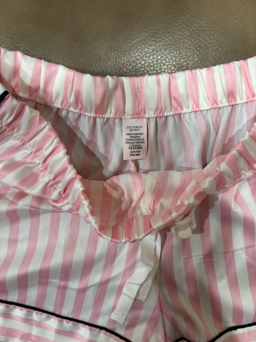 Victoria's Secret Pink & Cream Striped Short-Sleeve Pajama Set - Picture 4 of 6